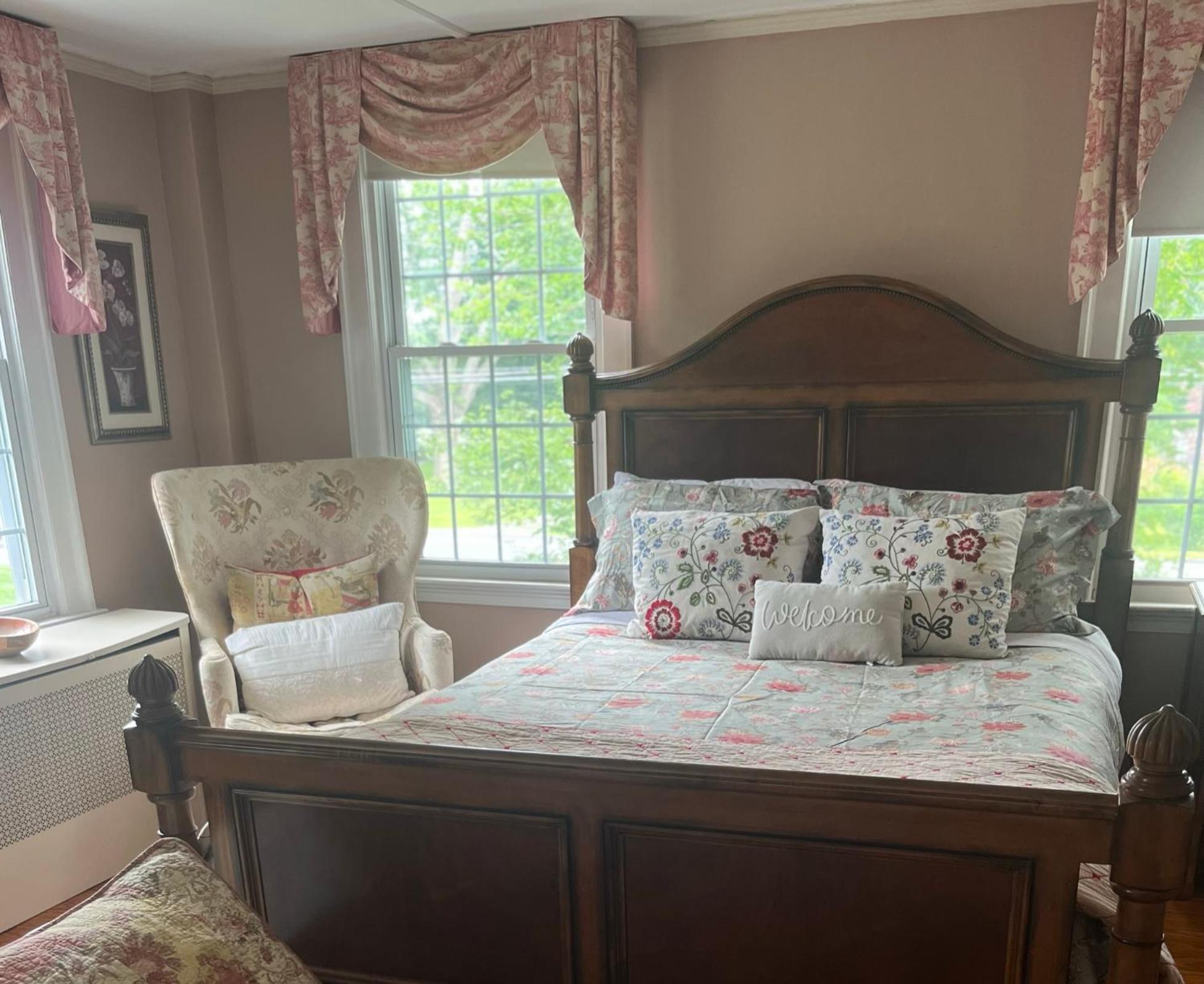 Antique1242 British Bed & Breakfast Enfield Bagian luar foto